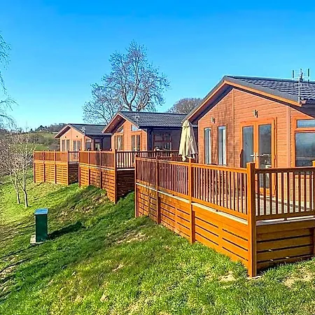 Badgers Retreat Hotel *